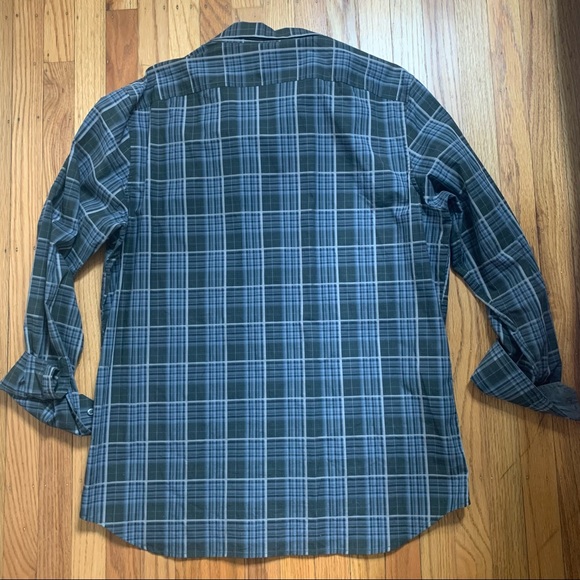 Large Button Down - Picture 2 of 4